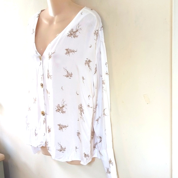 Something Navy Pretty Button Through Top L - Picture 8 of 16